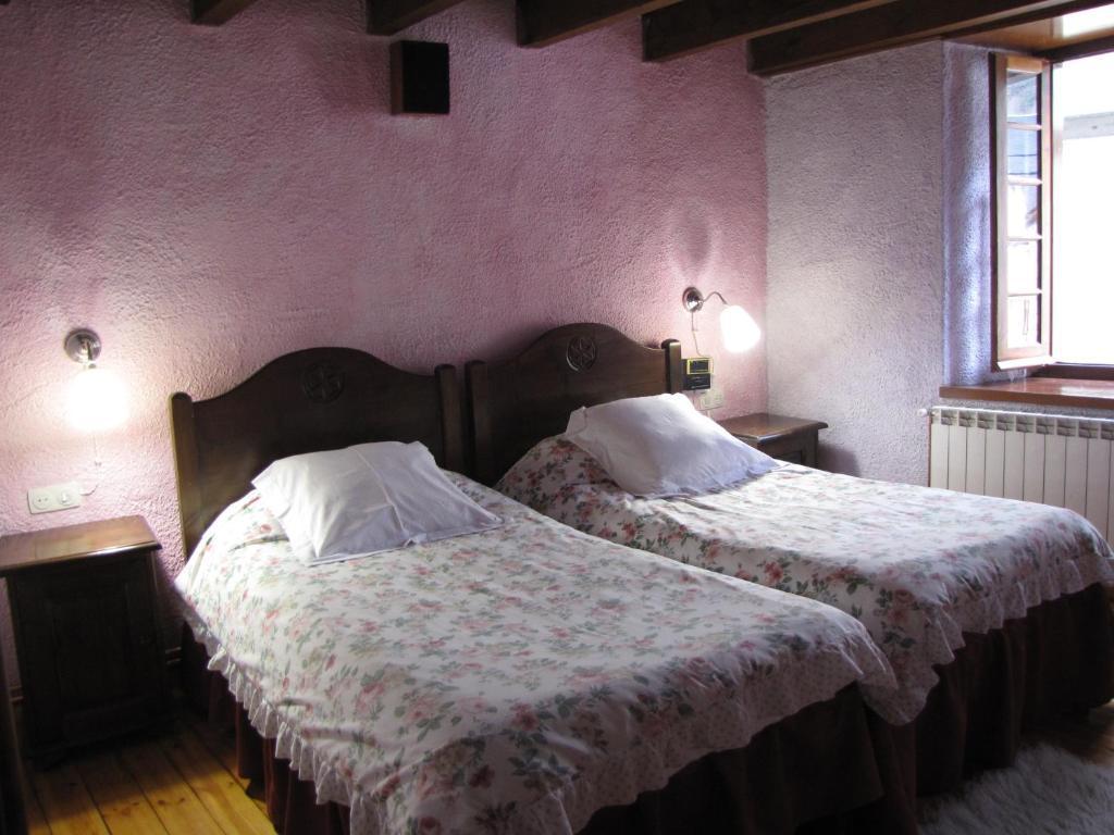Hostal Placa Garos Hotel Екстериор снимка